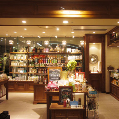 コスメキッチン ルミネ横浜店